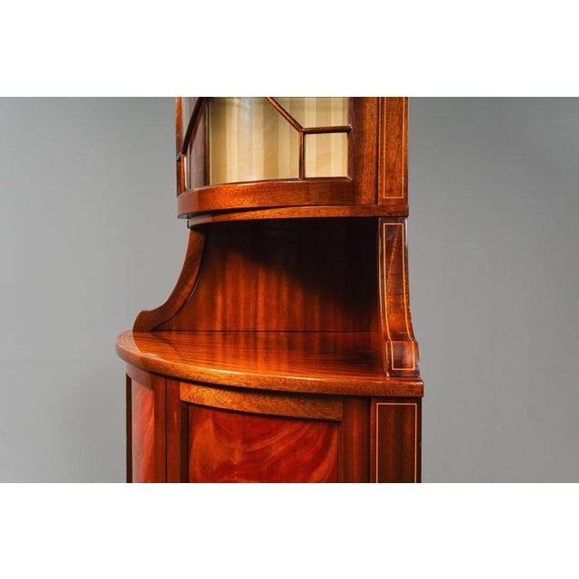 Late 20th Century English Corner Display Cabinet For Sale - Image 15 of 18