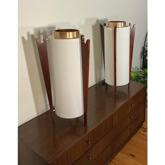 Modeline Vintage Mid-Century Modern Sculptural Walnut and Brass Torchiere Table Lamps - A Pair For Sale - Image 4 of 12