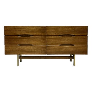 Mid Century Modern Credenza / Double Dresser by American of Martinsville, C. 1960's For Sale