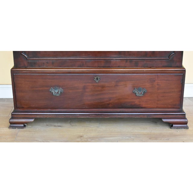 18th Century George III Mahogany Silver Chest attributed to T. Wilson, London For Sale - Image 4 of 11