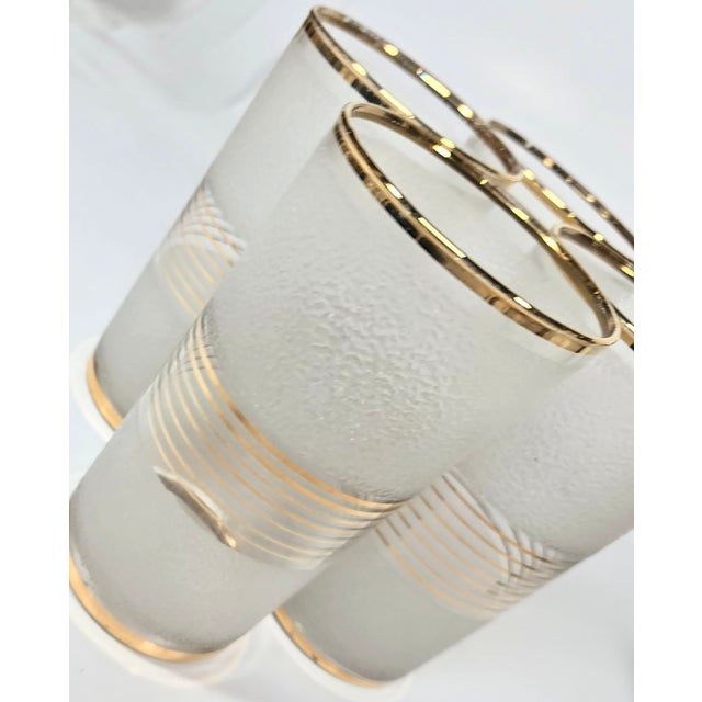 These late 1940s to 60s Hollywood regency tumblers are pure glam. The upper end lower sections are a thick, pebbled frost...