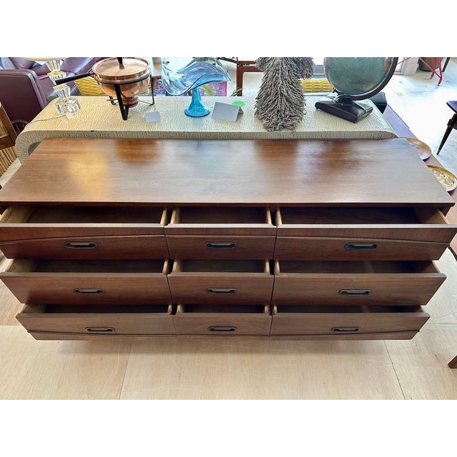 1960s Walnut 9 Drawer Lowboy Dresser by Hooker Furniture For Sale - Image 9 of 12
