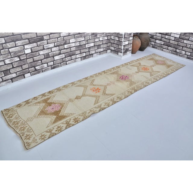 Off-white Vintage Anatolian Runner, Hand-Woven Wool With Traditional Geometric Motifs For Sale - Image 8 of 10