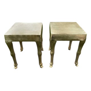 1980s Pair of Hollywood Regency Gold Metal Deer Hoof Side Tables For Sale