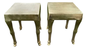 1980s Pair of Hollywood Regency Gold Metal Deer Hoof Side Tables