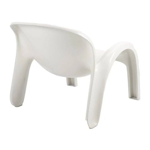 White GN2 Chair by Peter Ghyczy for Reuters Form For Sale - Image 6 of 11