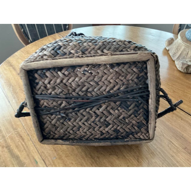 Early 20th Century Antique Gathering Basket For Sale - Image 5 of 7
