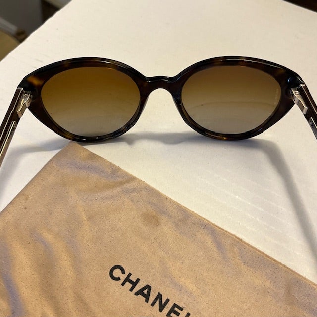 Vintage Chanel Polarized Tortoise Sunglasses For Sale - Image 10 of 12