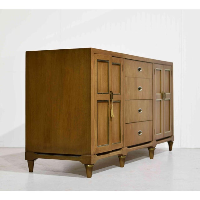 Mid Century Modern Sideboard or Dresser by American of Martinsville For Sale In Chicago - Image 6 of 11