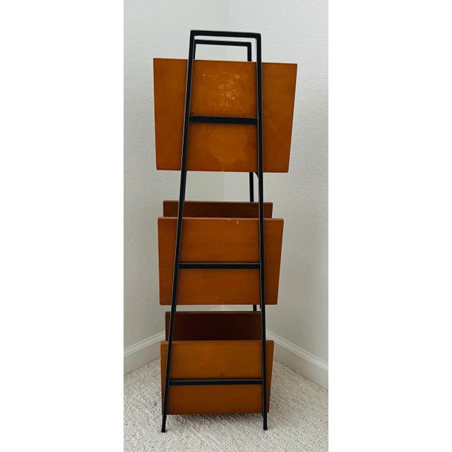1970s In the Style of Jacques Adnet - Diminutive Bookcase / Magazine Holder For Sale - Image 5 of 5