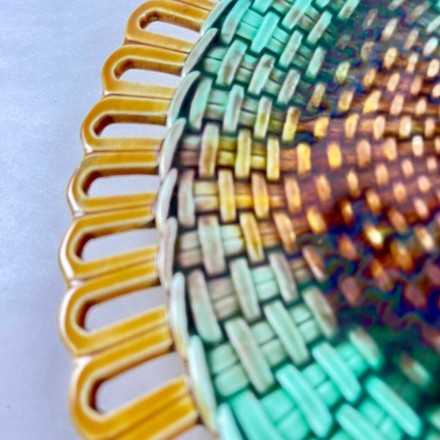 19th C. Wedgwood Reticulated Basket Weave Oval Majolica Serving Tray For Sale In Philadelphia - Image 6 of 12