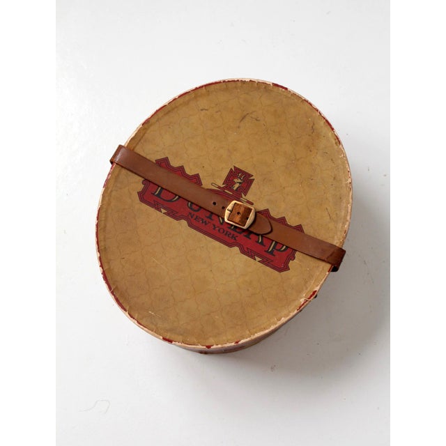 Vintage 1930s Dunlap New York Hat Box With Leather Strap For Sale - Image 9 of 16