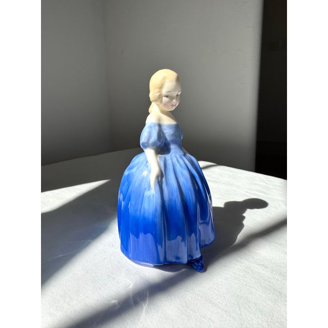 Ceramic Antique Royal Doulton Figurine ~ “Marie” ~ Hn 1370 For Sale - Image 7 of 12