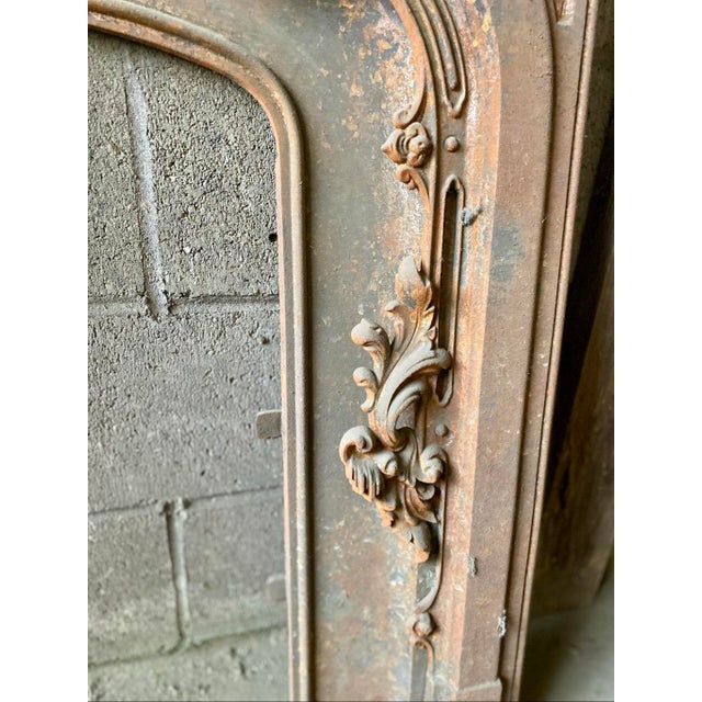 Antique Victorian Edwardian Cast Iron Fireplace Insert Surround For Sale In Pittsburgh - Image 6 of 10