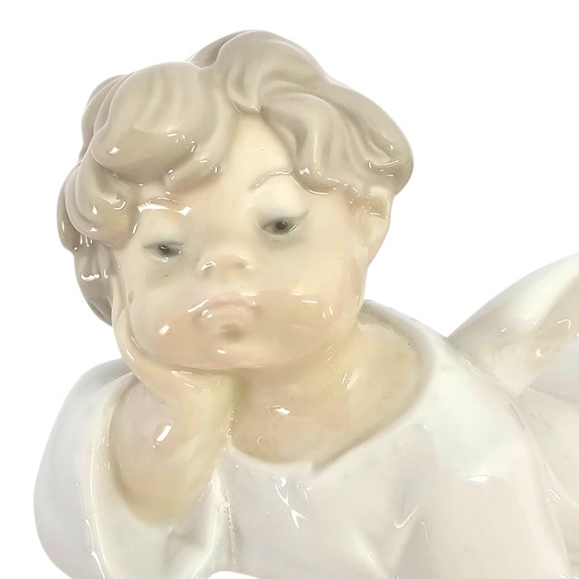 Ceramic Lladro #4541 Little Angel Reclining Spanish Porcelain Cherub Figurine 5.5" For Sale - Image 7 of 12
