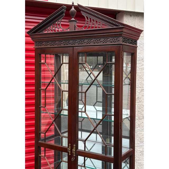 Stickley Stickley Furniture Chippendale Mahogany Curio / Display Cabinet For Sale - Image 4 of 12