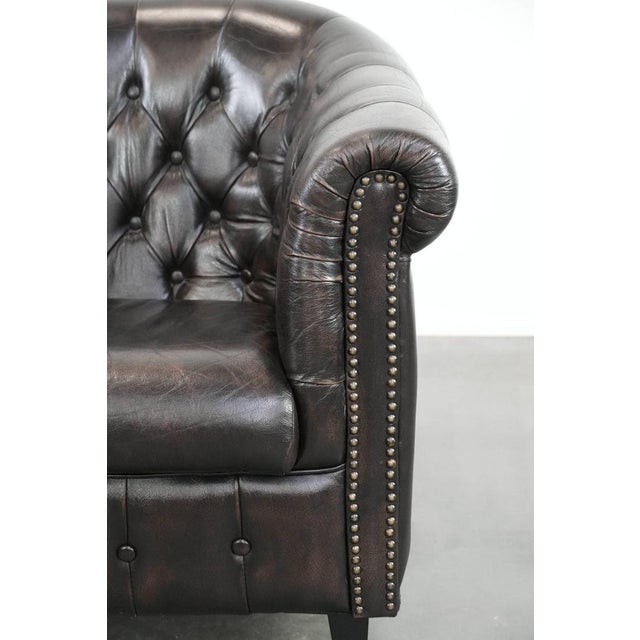 Chesterfield Club Chair in Dark Cowhide Leather For Sale - Image 10 of 14