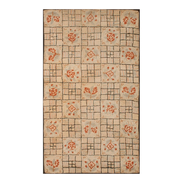 1930s Ivory Geometric Folk Art Antique American Hooked Rug 4' X 7'1" Handknotted Wool Carpet For Sale