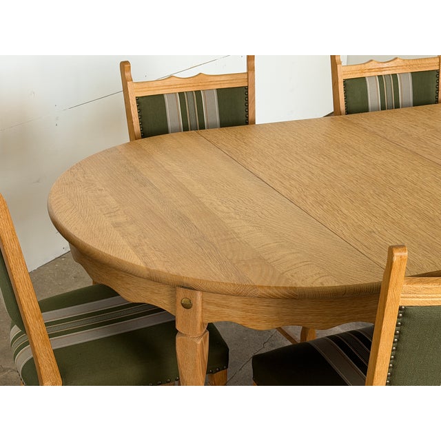 Scandinavian Modern Oak Extending Dining Table by Henning Kjærnulf, 1970s For Sale - Image 4 of 10