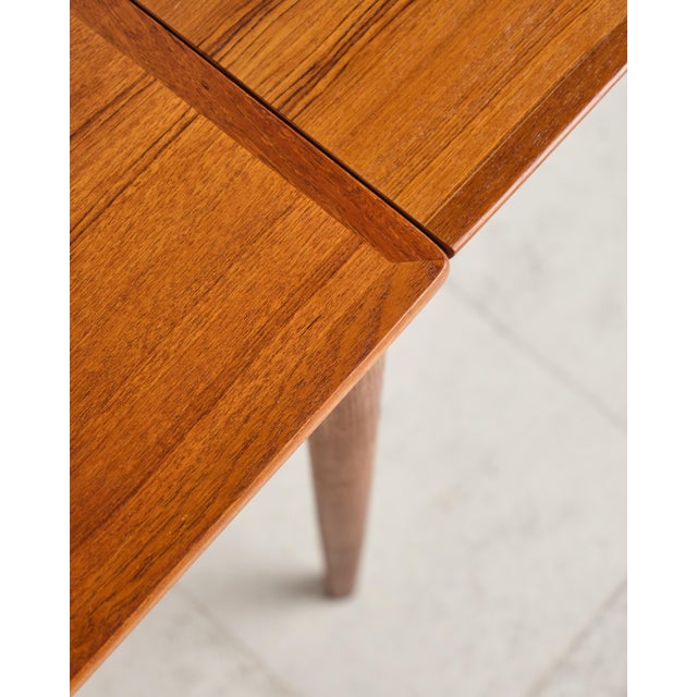 Mid-Century Modern Danish Extendable Dining Table in Teak by Spoul Hundevad for Hundevad & Co, 1960s For Sale - Image 16 of 18