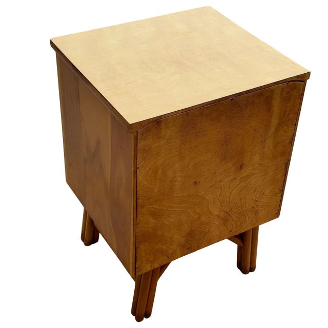 Wood 1950s Restored Heywood Wakefield Blond Birch End Table W/ Rattan Legs For Sale - Image 7 of 10
