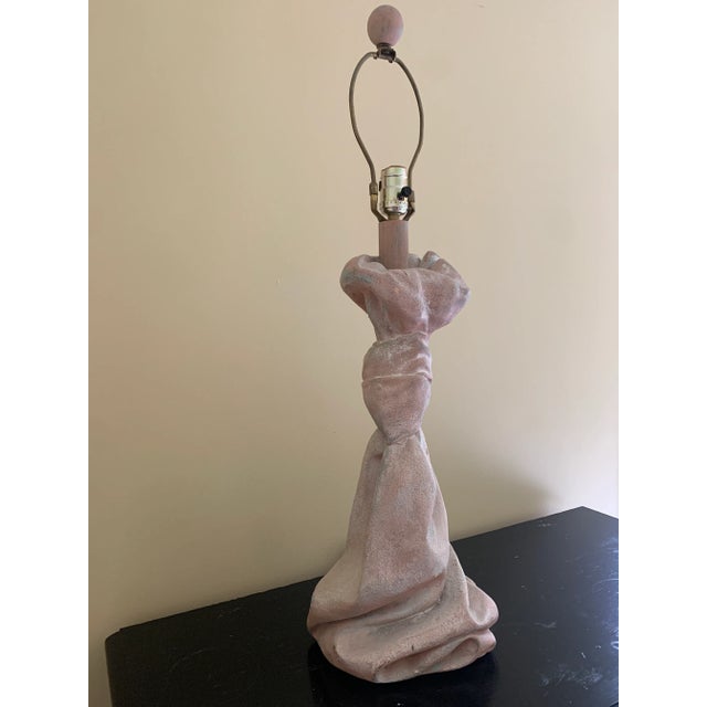 1970s John Dickinson Style Trompe l'Oeil Draped Plaster Table Lamp For Sale In South Bend - Image 6 of 11