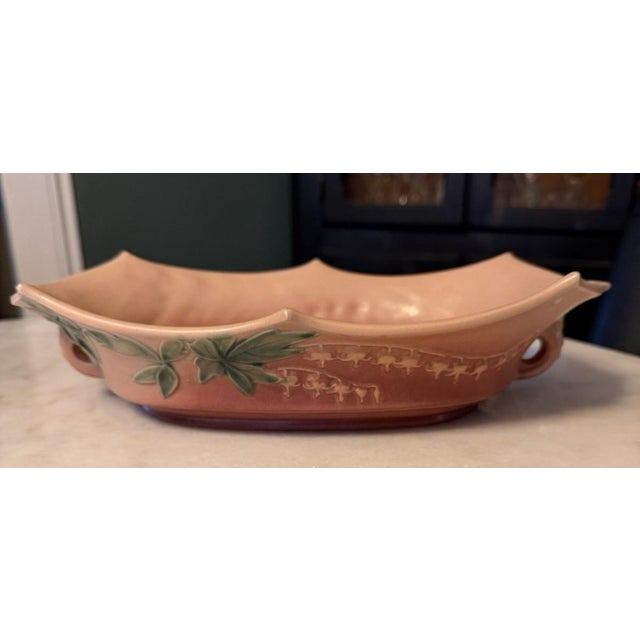 The Roseville Bleeding Heart Pink ceramic bowl, dating back to 1938, is a vintage piece of art pottery in the Arts &...