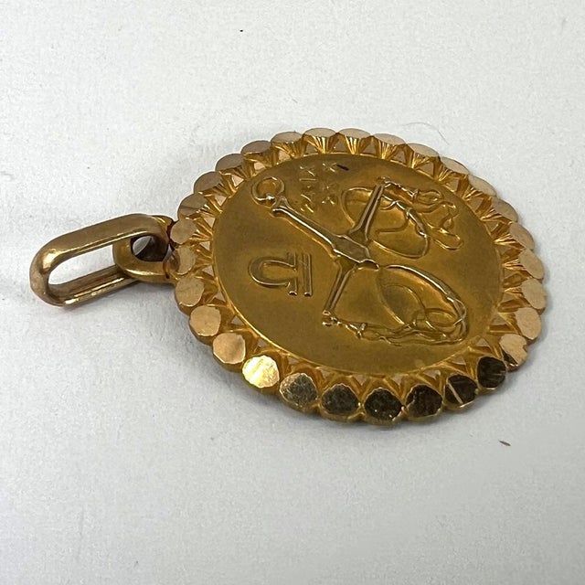 French Perroud Large Libra Zodiac Starsign 18k Yellow Gold Charm Pendant, 1930s For Sale - Image 14 of 15