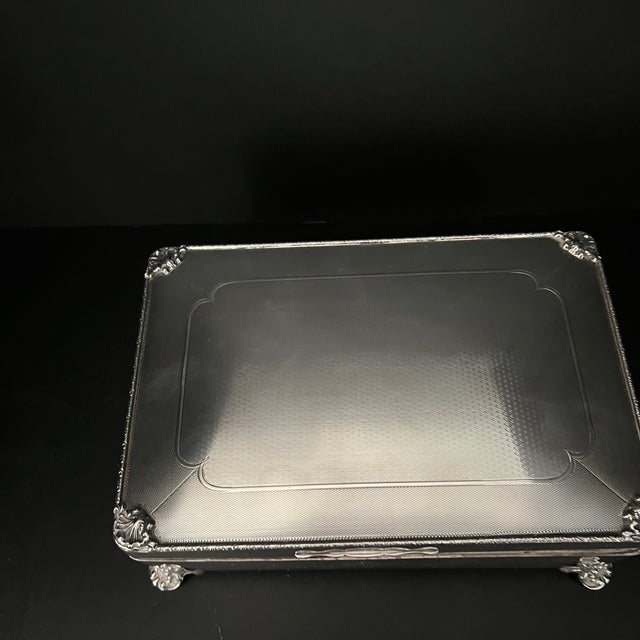 Antique British Solid Silver, Cedar Lined ,Hinged Top Cigarette Box For Sale - Image 4 of 16