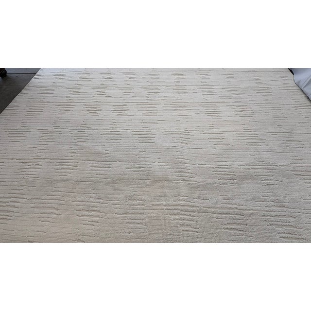 2020s Rh Restoration Hardare Meryem Hand-Knotted Wool Rug — 10' × 14' Ivory | New Zealand Wool | High-Low Textural Pile For Sale - Image 5 of 18