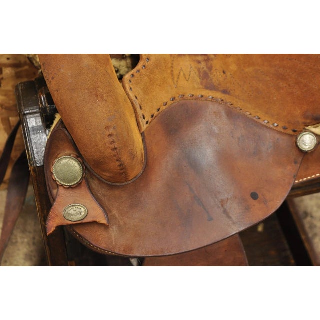 Brown Vintage Circle Y Brand Brown Leather & Suede 14 Inch Barrel Horse Western Saddle For Sale - Image 8 of 18