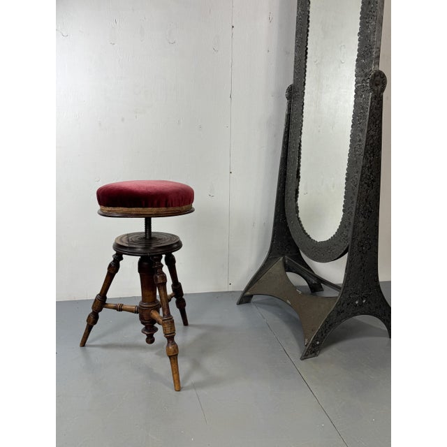 Antique Victorian Adjustable Stool in Walnut, 1900s For Sale - Image 6 of 7