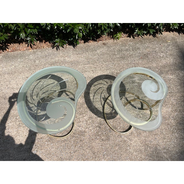 1980's Vintage Etched-Glass & Brass Kidney Shaped Side Tables - A Pair For Sale In Greenville, SC - Image 6 of 10