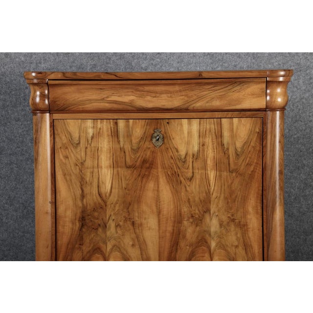 Brown Small Antique Louis Philippe Secretaire in Walnut, 1840 For Sale - Image 8 of 18