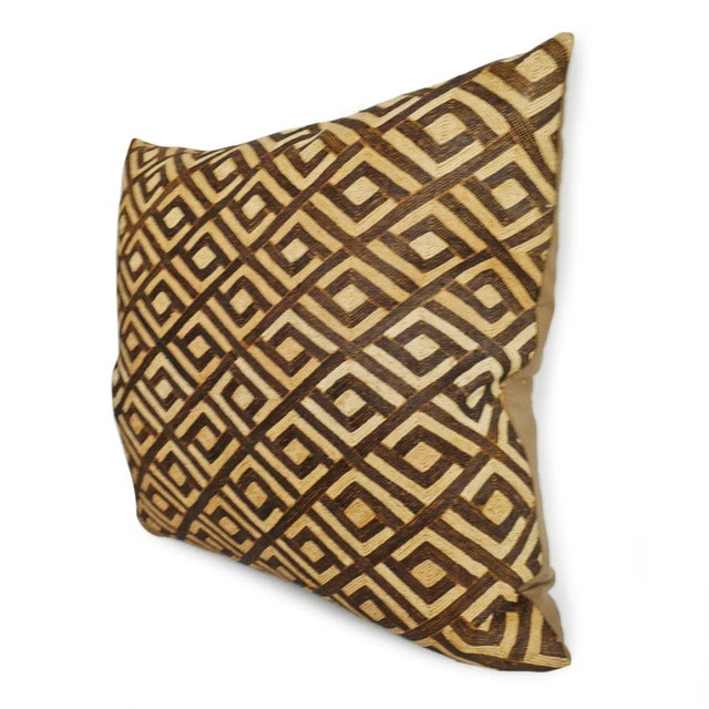 Authentic and beautiful vintage Kuba grass textile pillow. Beautifully hand stitched with natural vegetable dyed grass....