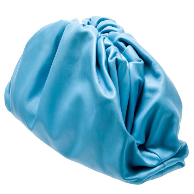 Bottega Veneta 2019 Bottega Veneta Pouch Oversized Large Turquoise Blue Calfskin Leather For Sale - Image 4 of 16