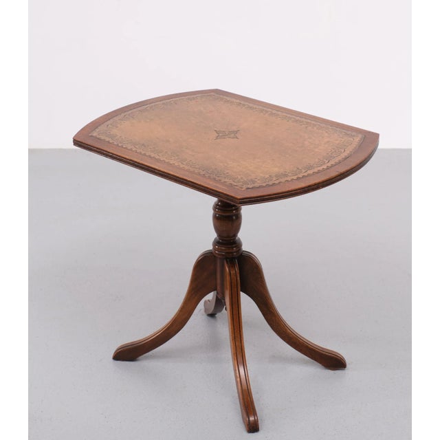 English Tilt Top Wine Table, 1970s For Sale - Image 6 of 12