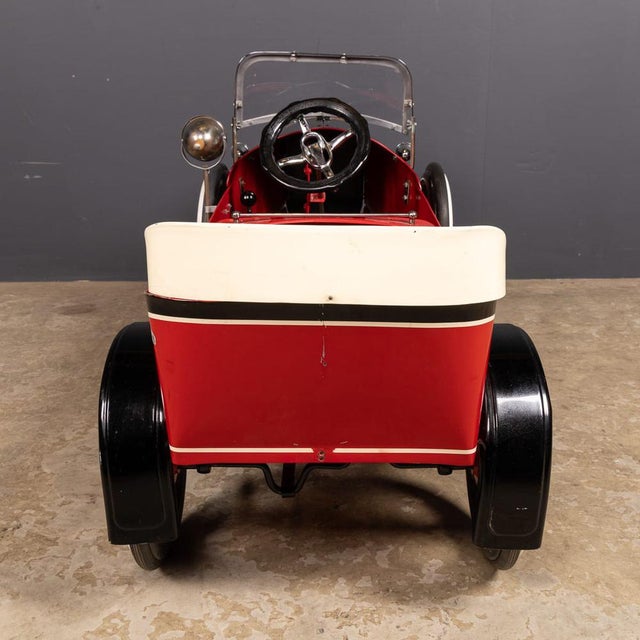 Vintage American Packard Two Seat Pedal Model Car, 1932 For Sale - Image 4 of 18