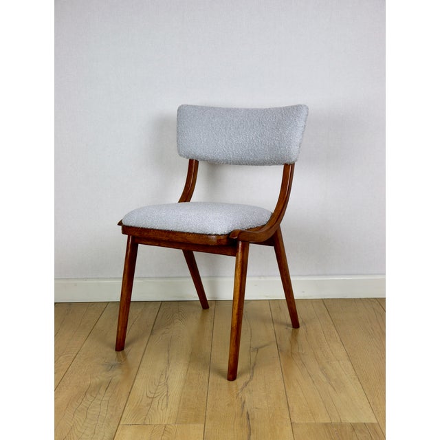Skoczek Chair in Light Grey Boucle, 1970s For Sale - Image 3 of 12