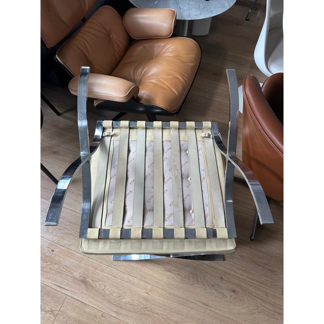Ludwig Mies van der Rohe Barcelona Style Ottomans by Ludwig Mies Van Der Rohe for Knoll Inc., 1980s, Set of 2 For Sale - Image 4 of 6