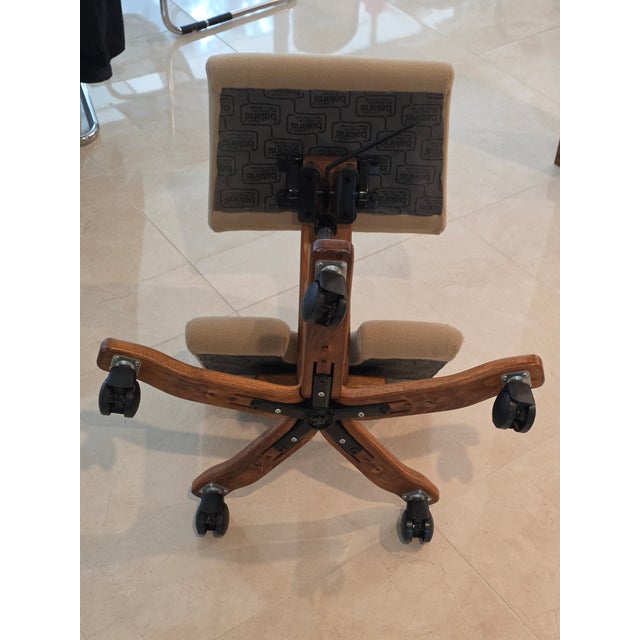 1980s 1980s Peter Opsvik for Stokke Wing Balance Ergonomic Kneeling Chair For Sale - Image 5 of 6