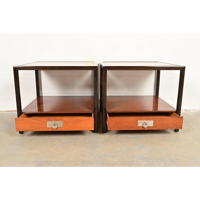 1950s Michael Taylor for Baker Furniture Mid-Century Hollywood Regency Cherry Wood Nightstands or End Tables, Pair For Sale - Image 5 of 14