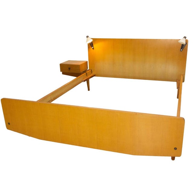 Mid-Century French Oak Bedframe, 1950 For Sale - Image 6 of 16