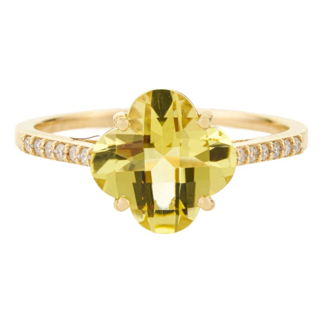 Modern Glam 2.04ct Lemon Topaz Diamond Clover Cocktail Ring in 14k Gold Size 5.5 For Sale