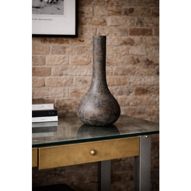 Charcoal Late 20th Century Pair of Organic Modern Sculptural Floor Vessels – Textured Charcoal Studio Style (25" & 18") For Sale - Image 8 of 12