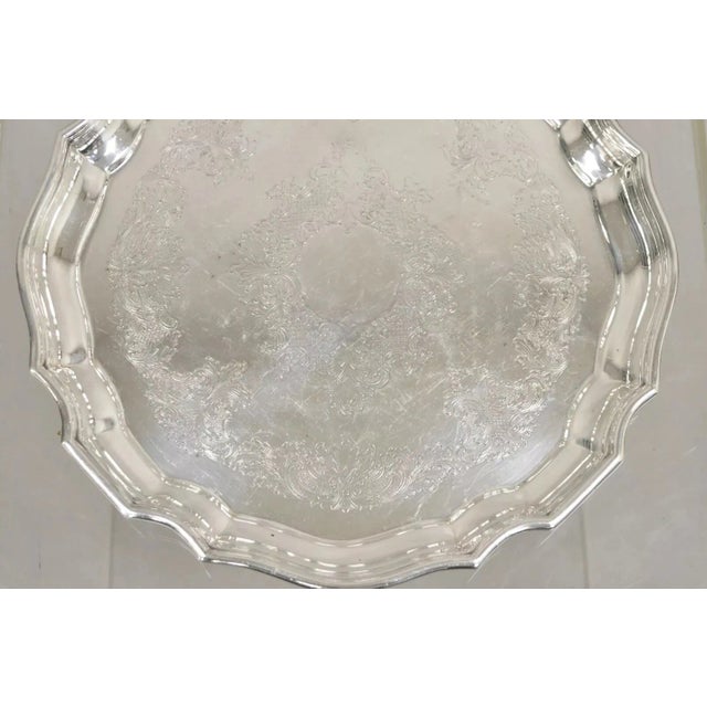 Victorian Vintage Sheffield Silver Co. Usa Victorian Silver Plated Scalloped Platter Tray For Sale - Image 3 of 10