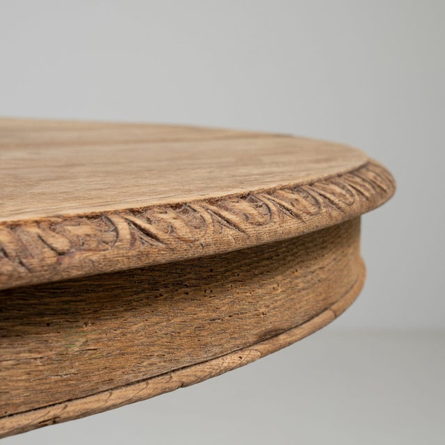 19th Century France Rich Walnut Brown Carved Walnut Round Pedestal Table For Sale - Image 11 of 11