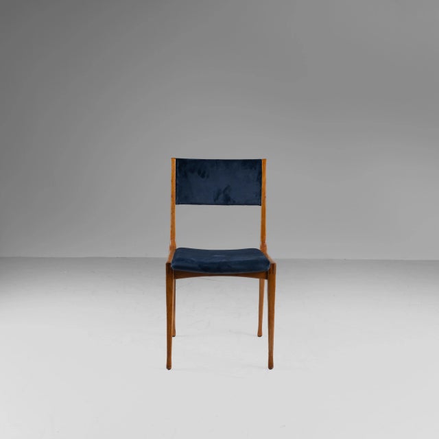 Model 693 Chairs in Wood and Blue Velvet by Carlo de Carli for Cassina, 1957, Set of 6, in Restored conditions. Designed...