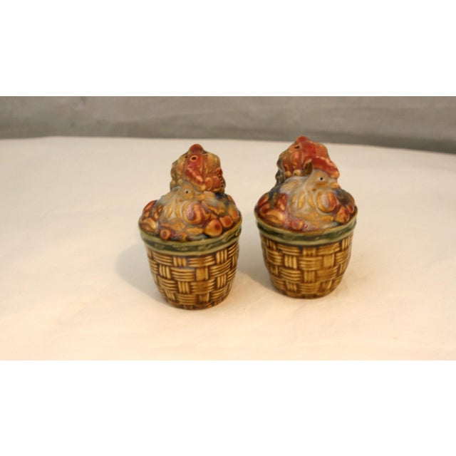 Traditional Vintage Ceramic Nesting Hens Chickens Salt & Pepper Shakers For Sale - Image 3 of 9