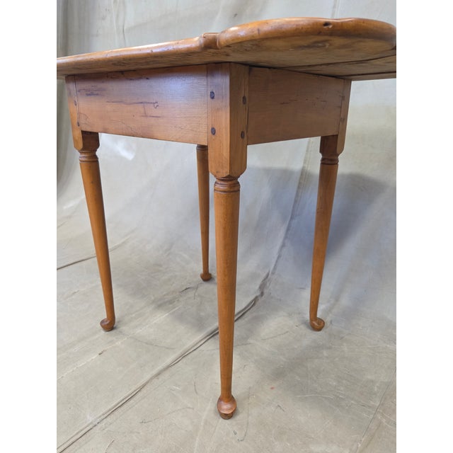Antique New England Queen Anne Beechwood Tea Table, Porringer-Top, Circa 1800 For Sale - Image 12 of 14